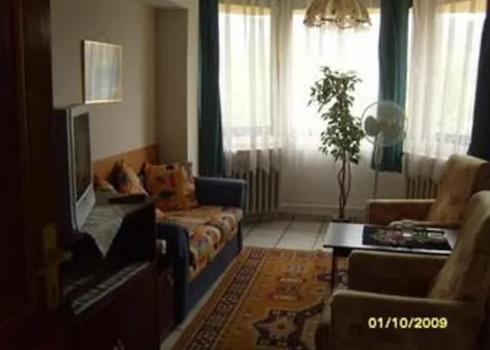 Lillafuered Kapuja Fogado 2*